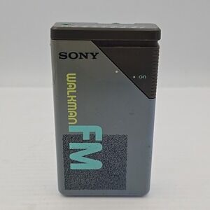 Vintage 80s Sony Walkman SRF-16W FM Radio Tested Working‎
